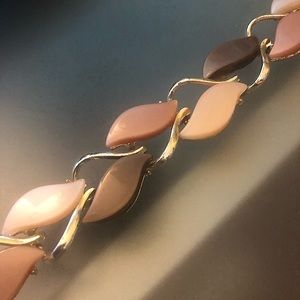 💘 Beautiful palette leaf bracelet - Approx. 7.75”